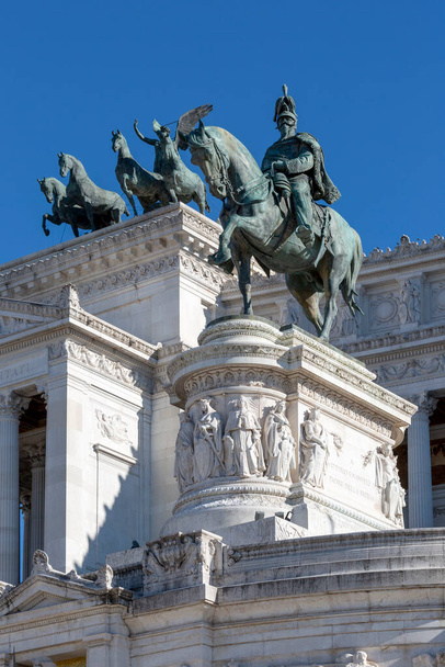 Rome, Italy - October 8, 2020: Victor Emmanuel II Monument (Monumento Nazionale a Vittorio Emanuele II) on Venetian Square and The Quadriga of Unity at the top of Propylaea. Vittoriano was built in 19th century to honour Victor Emmanuel II, the first - Photo, Image