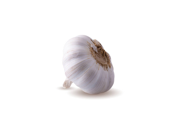 Chiudi aglio crudo isolato su sfondo bianco - Foto, immagini