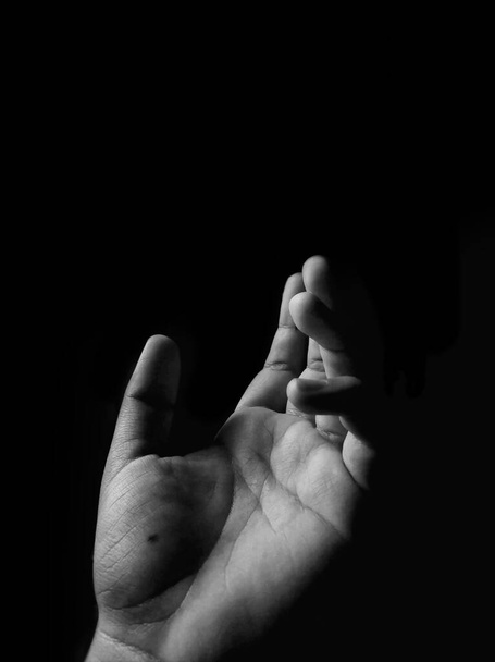 close up of a hand of a woman's hands - Φωτογραφία, εικόνα