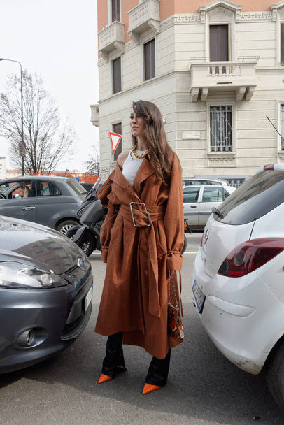 Guests arrive at the Annakkii show during Milan Fashion Week - Zdjęcie, obraz