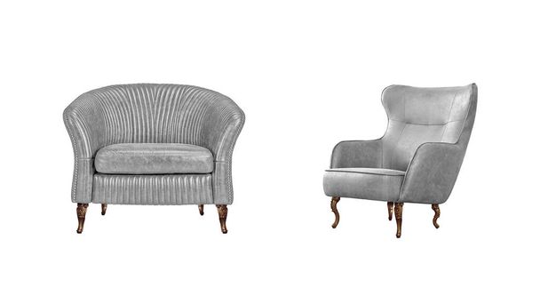 Два срібних сірих класичних шкіряних крісла на декоративних латунних ніжках ізольовані на білому тлі з відсічним контуром. Серія меблів
 - Фото, зображення