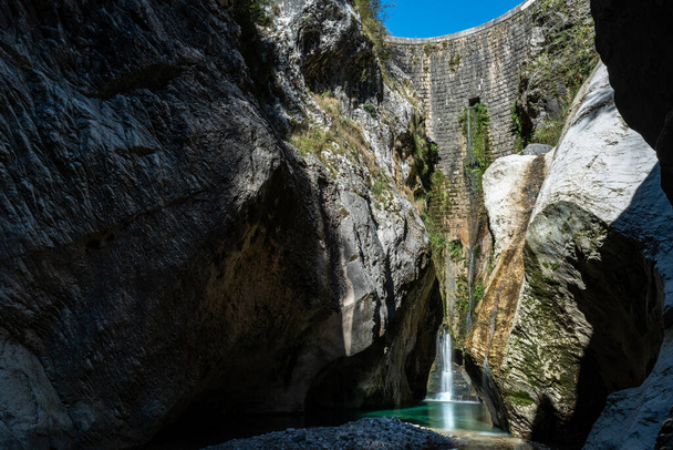 Belas cachoeiras de Crosis Tarcento Itália - Foto, Imagem