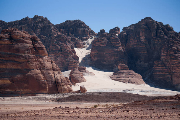 Ландшафт каньйону в Південному Сінаї (Єгипет). - Фото, зображення