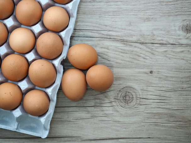 Świeże brązowe jaja, jedzenie, składniki gotowania - Zdjęcie, obraz