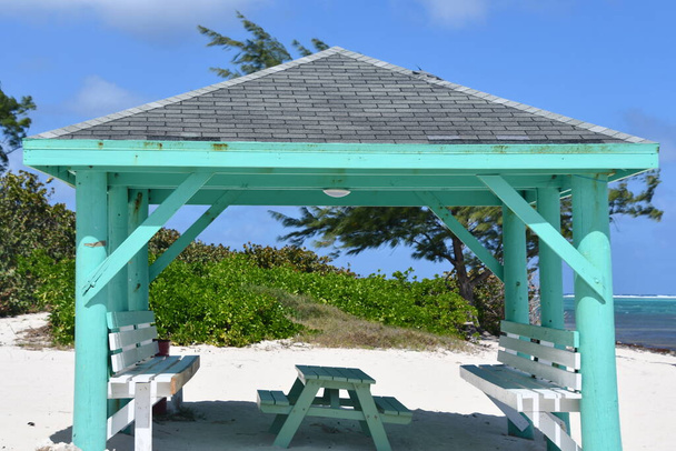 Cabana at Colliers Public Beach in the East End district of Grand Cayman, Cayman Islands - Фото, зображення