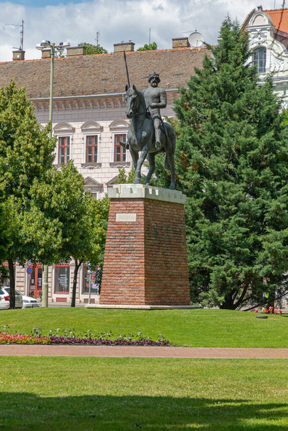 Szeged, Hungary - June 16, 2021: Equestrian Statue of King Bela IV. at Szechenyi Park in Szeged, Hungary. - Photo, image