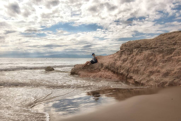 Costa Dorada  Zote Wybrzee Katalonii, to idealne miejsce dla osb szukajcych relaksu lub na rodzinne wakacje z dziemi. - Photo, Image