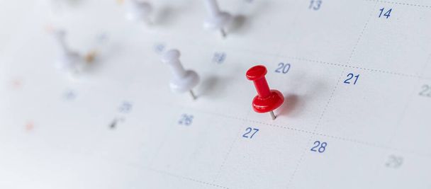 Fechar o calendário, planejador e organizador para planejar e lembrar a nomeação diária, agenda de reuniões, cronograma, calendário e gestão, evento, feriado . - Foto, Imagem