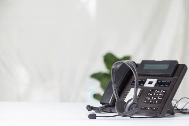 Kommunikationsunterstützung, Call Center und Kundenservice Help Desk.for (Call Center) Konzept - Foto, Bild
