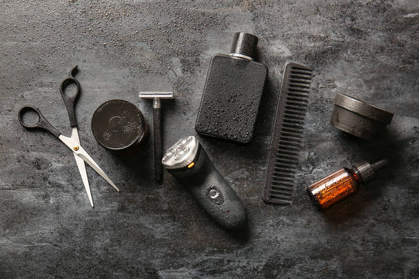 Set of male accessories for shaving on black background - Foto, afbeelding