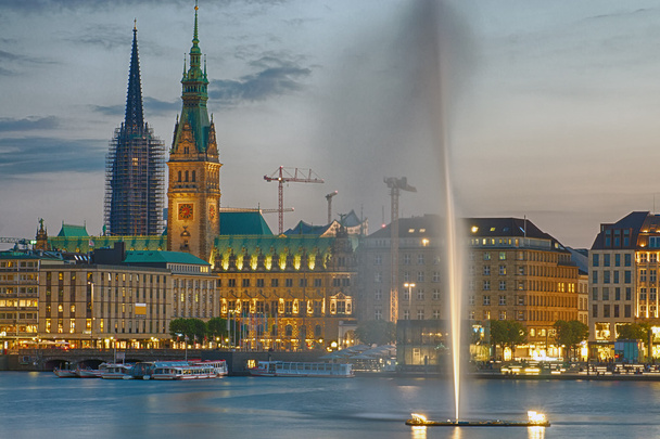 Центр міста Гамбург на світанку - Фото, зображення
