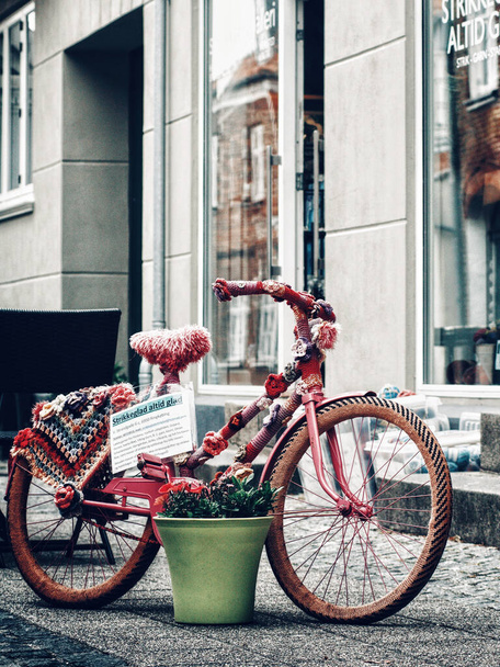 bicycle in the city - Photo, image