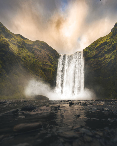 beautiful waterfall in the moutains - Foto, immagini