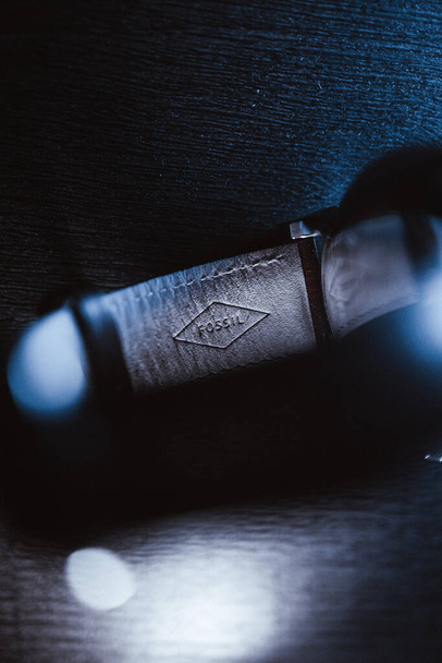 a closeup shot of a knife with a black handle - Фото, зображення