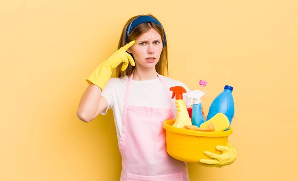 pretty woman housekeeping concept - Фото, изображение