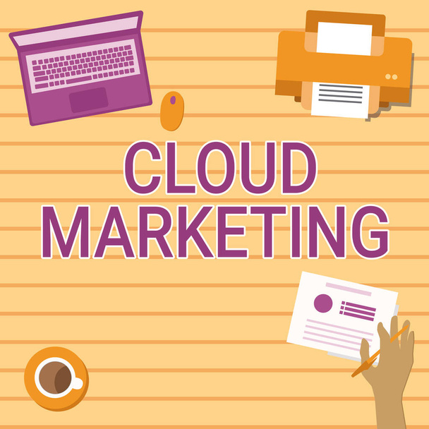 Text, der Inspiration für Cloud Marketing zeigt. Word Written on The process of a organisation to market their services Hand Holding Pen Creating Plans for New Amazing Ideas - Foto, Bild