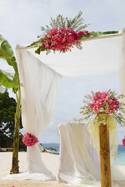 arco de casamento e configurar na praia
 - Foto, Imagem
