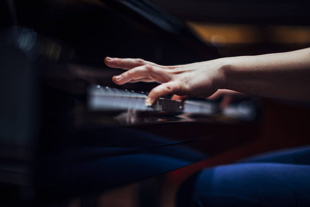 close up of a man's hands playing piano - Foto, Imagem