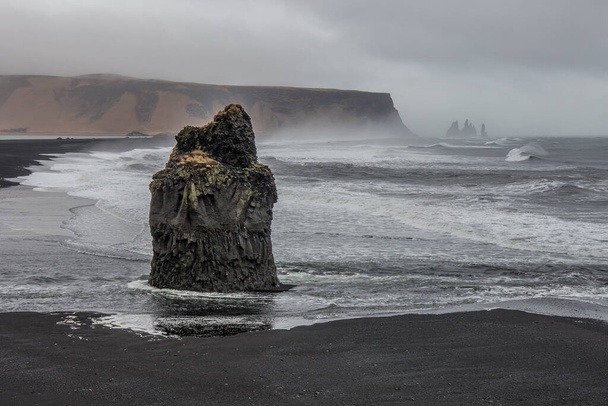iceland, scotland, uk, europe, icelandic, cloudy day, the beautiful landscape of the sea - 写真・画像