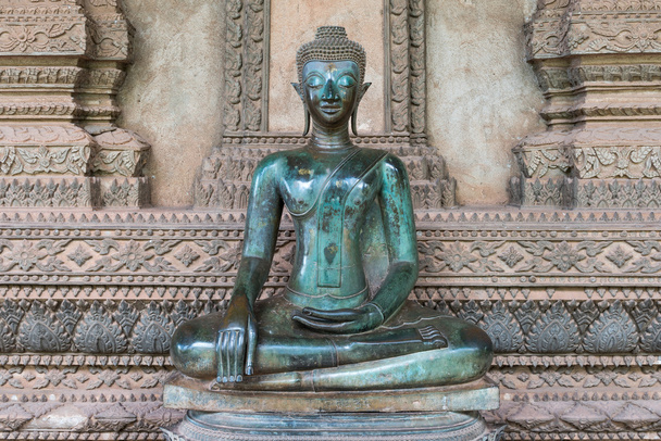 vecchie statue di Buddha a Haw Phra Kaew, Vientiane
, - Foto, immagini