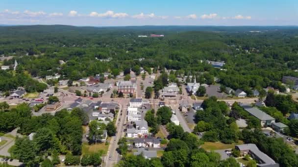 Northborough historic town center aerial view at Main street and South Street in Worcester County, Massachusetts MA, Verenigde Staten. - Video