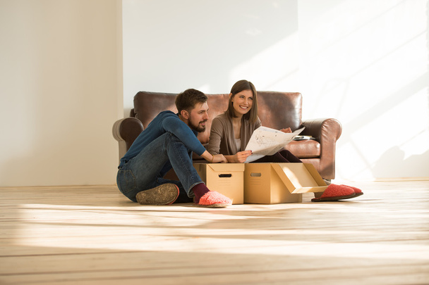 Couple moving in house - Photo, image