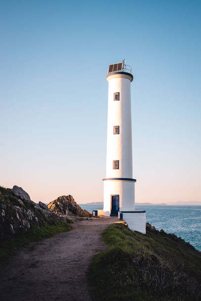 lighthouse on the coast   - Foto, Bild