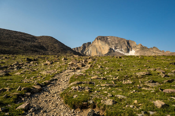 Trail Leading To Longs Peak in Rocky Mountain National Park - 写真・画像