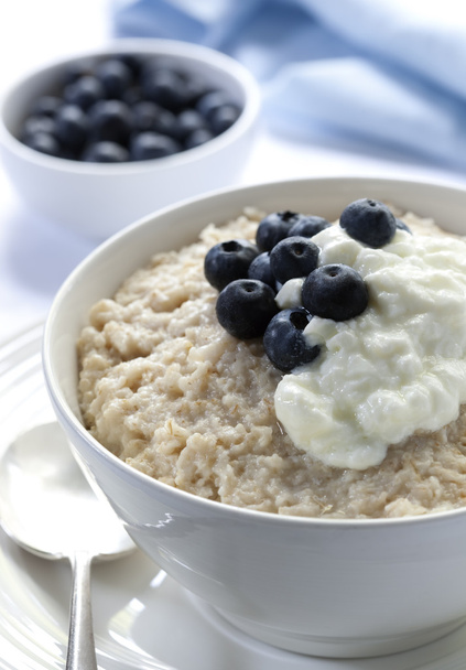Oatmeal with Blueberries and Yoghurt - Foto, imagen