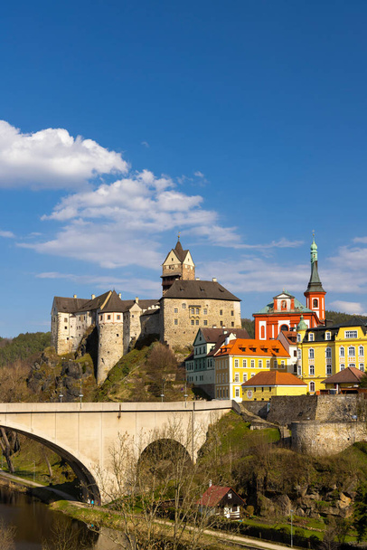 Замок Локет і старе місто, Західна Богемія, Чехія - Фото, зображення