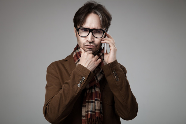 Hipster style man talking on smartphone - Fotoğraf, Görsel
