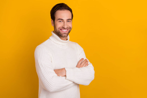 Photo of positive bearded successful businessman toothy smile wear white pullover isolated yellow color background - Foto, imagen