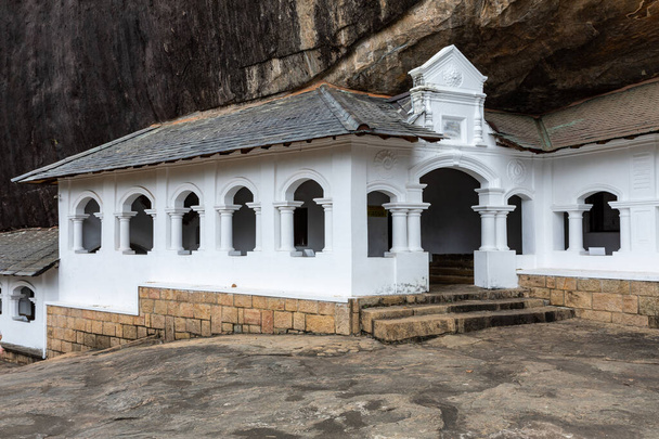 Dambulla Cave Temple in Dambulla. Cave Temple is a World Heritage Site near Dambulla city, Sri Lanka. - Zdjęcie, obraz