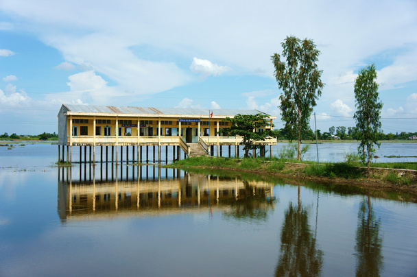 В'єтнамська-школою в затоплені сезон - Фото, зображення