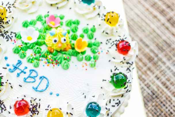 Meravigliosa torta di compleanno
  - Foto, immagini