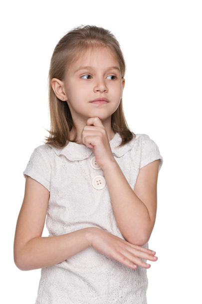 Портрет расстроенной маленькой девочки
 - Фото, изображение