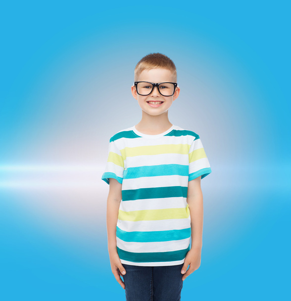 smiling little boy in eyeglasses - Foto, imagen