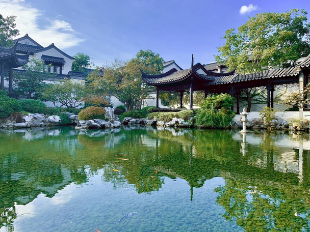beautiful view of the park in the city of the capital of china - 写真・画像