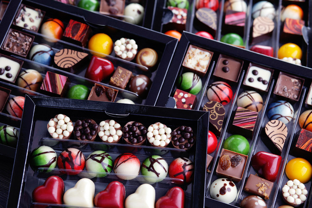 Σοκολατάκια σε συσκευασία δώρου - Φωτογραφία, εικόνα