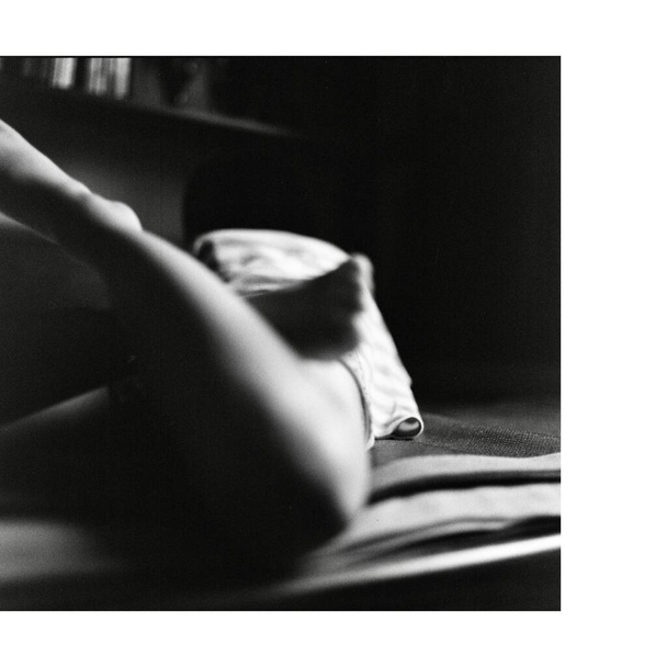 black and white photo of a young woman - Valokuva, kuva