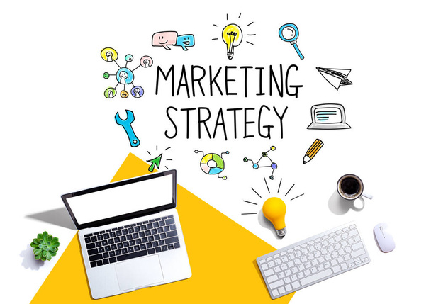 Marketing strategy with computers and a lightbulb - Fotó, kép