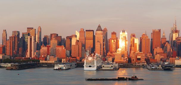 cidade de Nova Iorque por do sol
 - Foto, Imagem