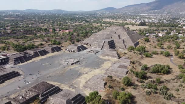 Верхня піраміда Дронів Teotihuacn mexico in calzada de los muertos - Кадри, відео