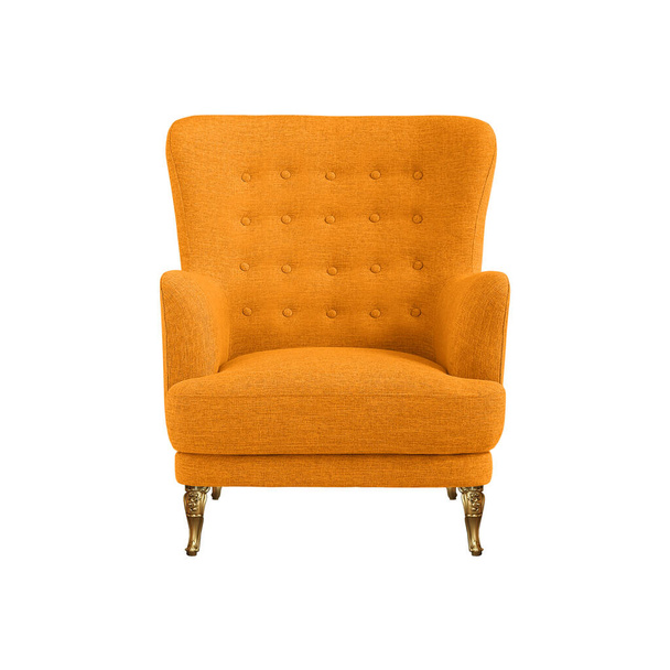 Oranžové prošívané tkaniny klasický art deco styl křeslo na dekorativní mosazné nohy izolované na bílém pozadí s výstřižkem cestu. Pohled zepředu, série nábytku - Fotografie, Obrázek
