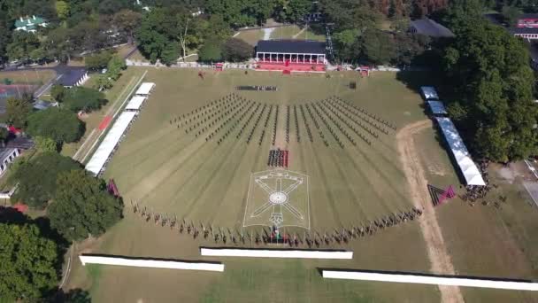 Cerimonia di convogliamento dei cadetti militari indiani nell'Esercito Militare Indiano - Filmati, video