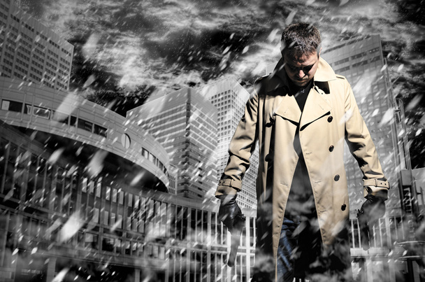Killer standing on dark city background to kill - Photo, Image