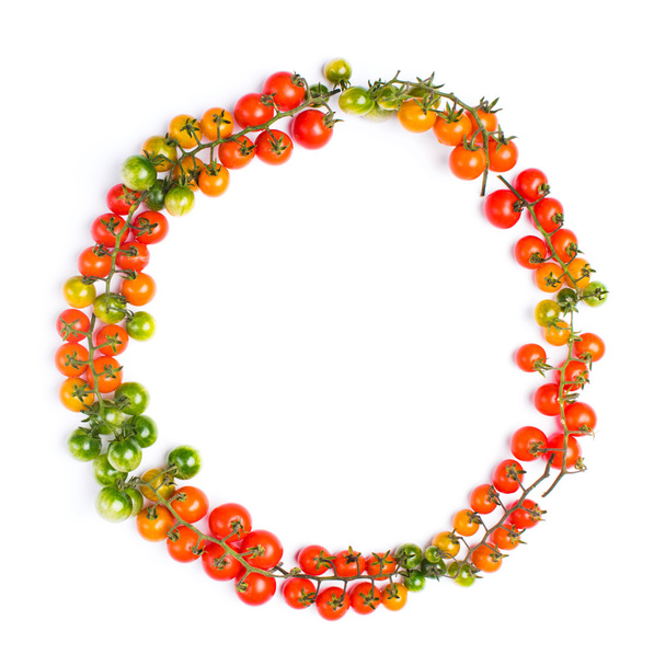 Healthy tomatoes circle - Фото, изображение