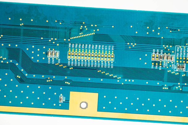 Placa base electrónica y procesador isométrico y microchip, partes electrónicas - Foto, imagen
