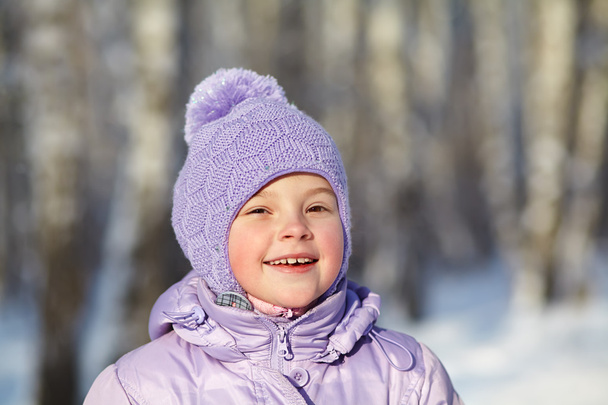 little girl in the winter. child outdoors - Foto, Imagen