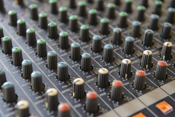 deel geluidskaart mixer - Foto, afbeelding